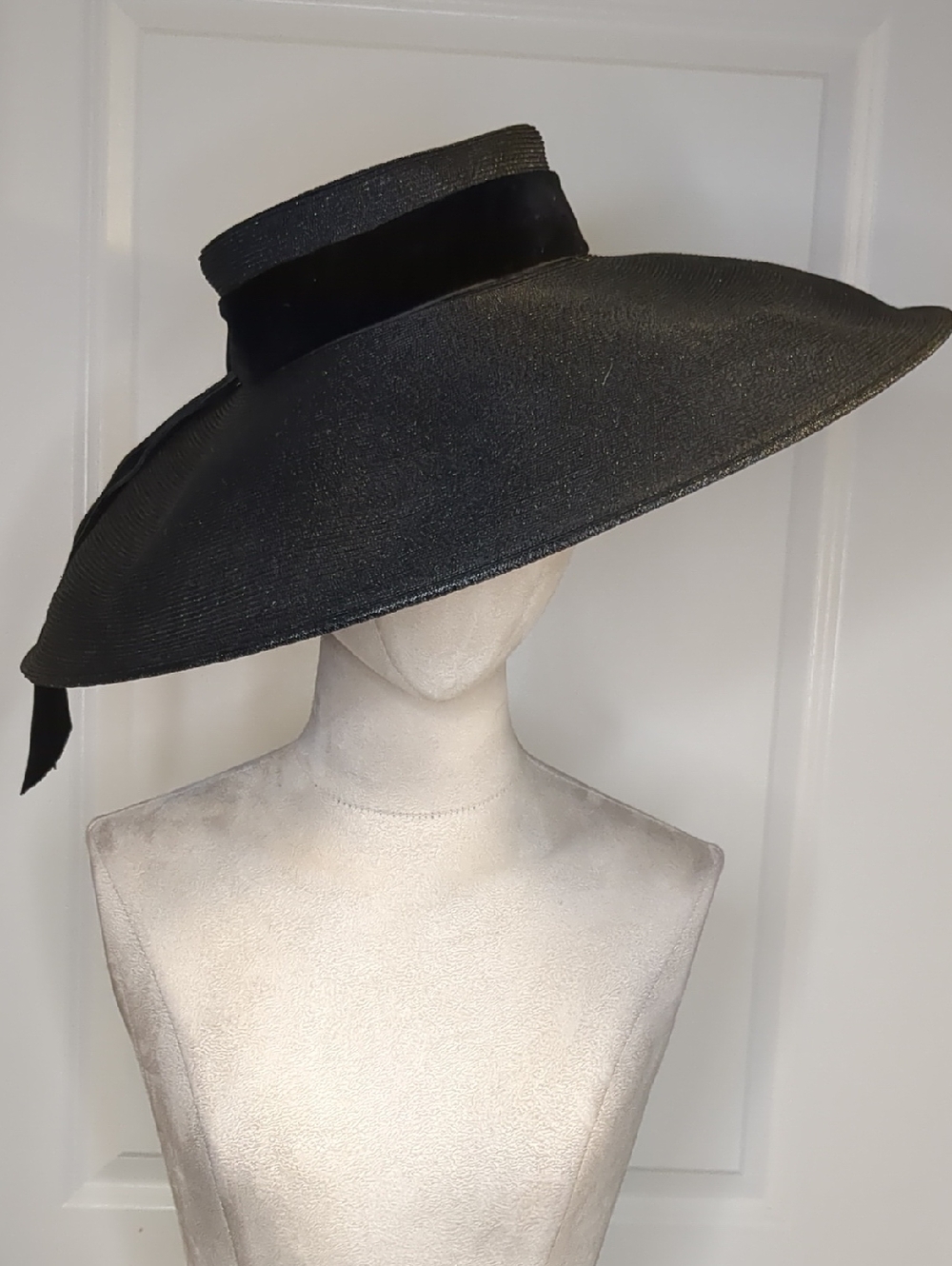 Vintage 50s Black Straw Picture Hat w/ Grosgrain Ribbon From Dunnings Pasadena - Picture 1 of 9